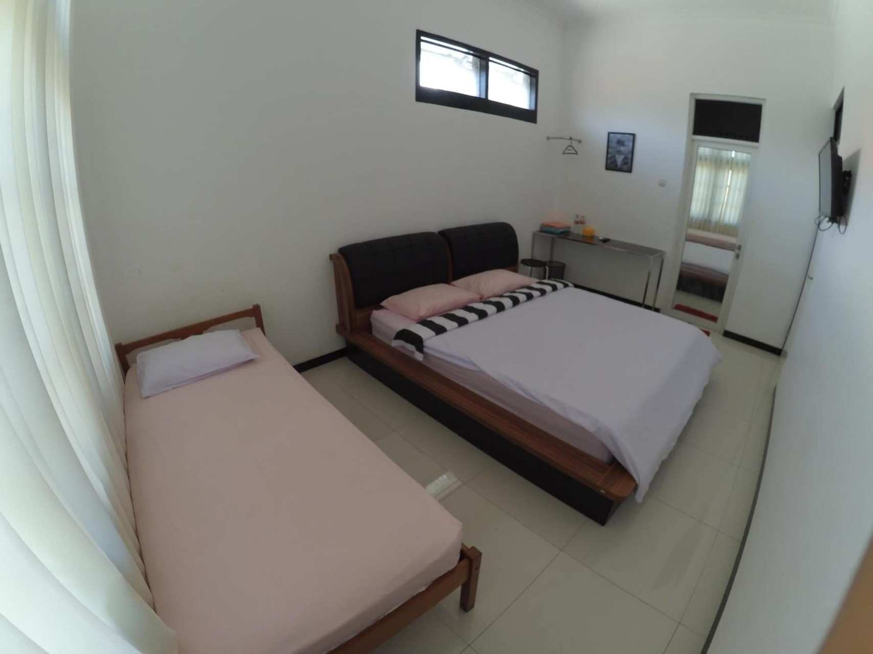 Bedroom 2, Mess Inn Semarang, Semarang