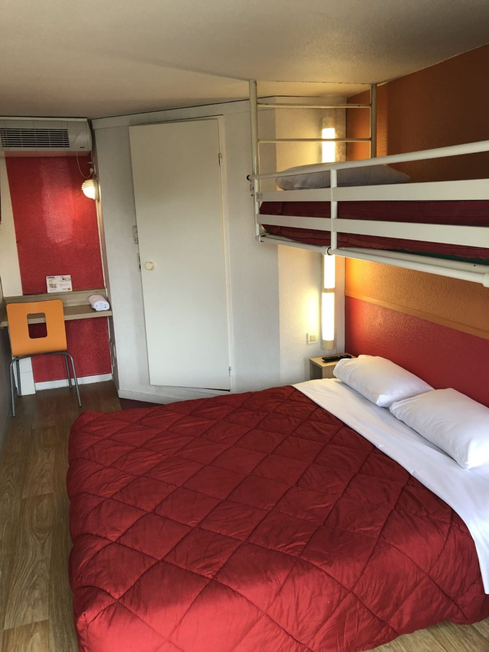 Bedroom 3, Premiere Classe Laon Hotel, Aisne