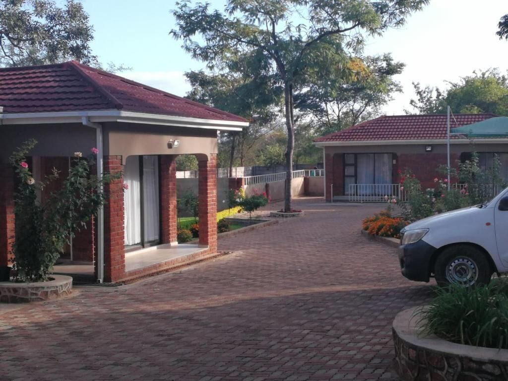 Exterior & Views 2, Palm Leaf Gardens, Kwekwe