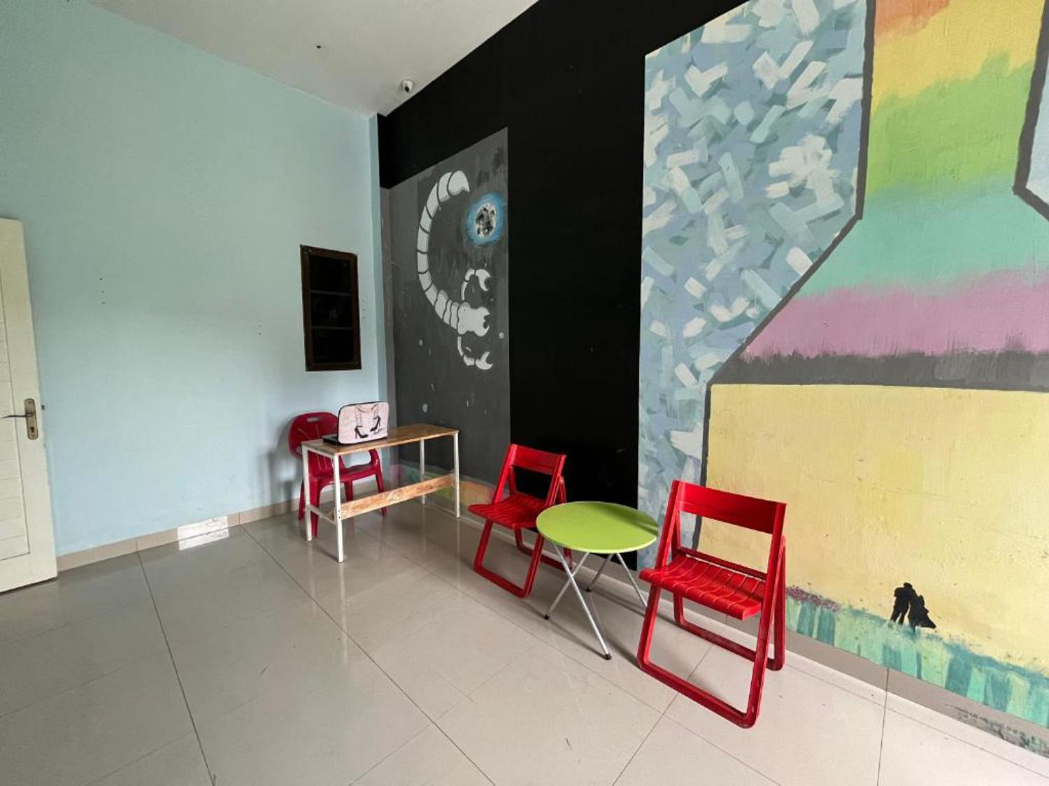 Public Area 5, OYO 91283 Sg Premium Guest House, Medan