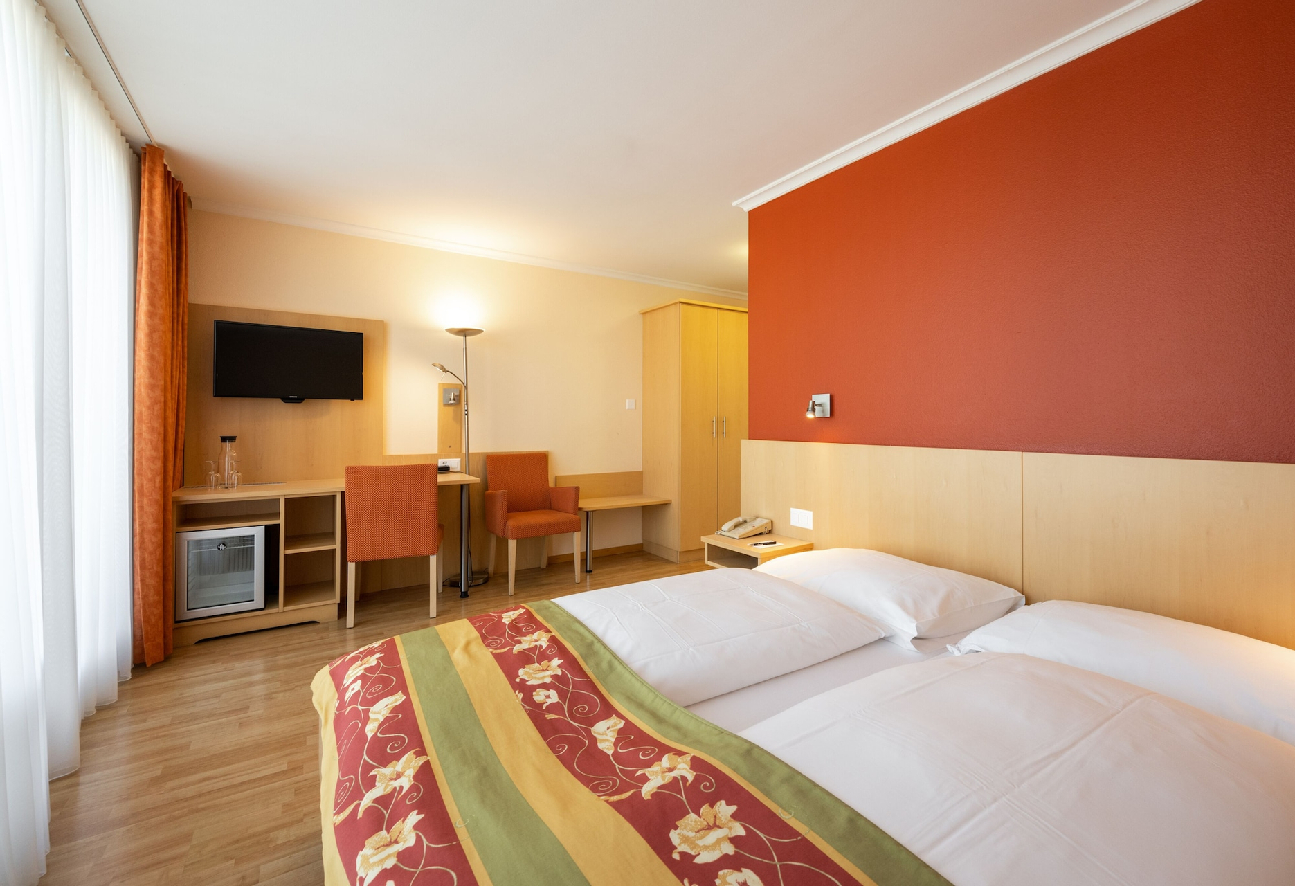 Bedroom 4, Hotel Ambassador, Luzern