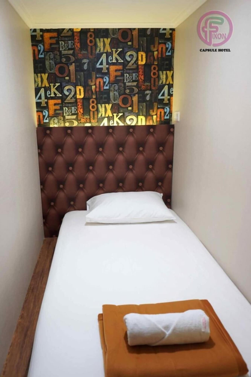 Bedroom 2, FixOn Capsule Hotel, Banyumas