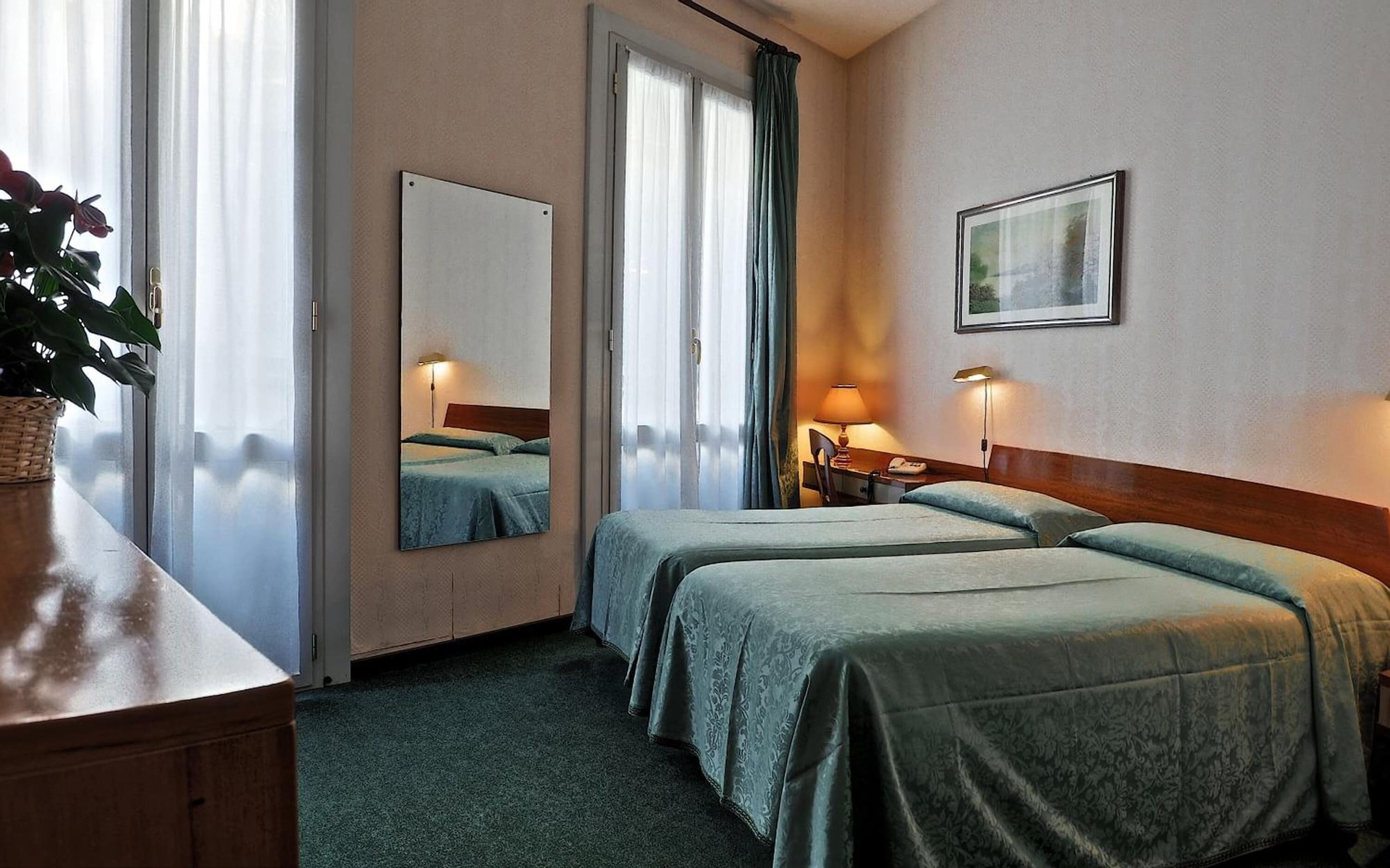Bedroom 4, Hotel London, Milano