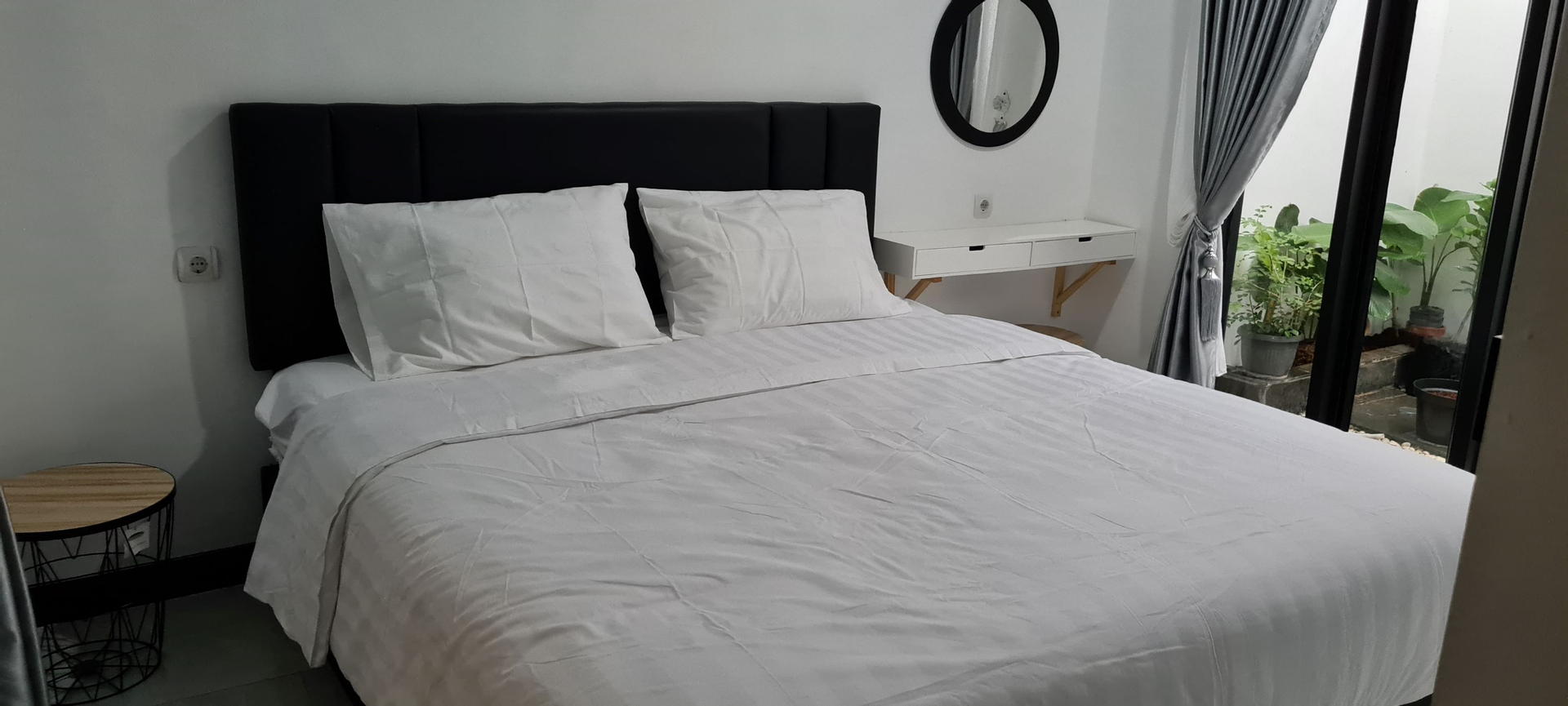 Bed 8