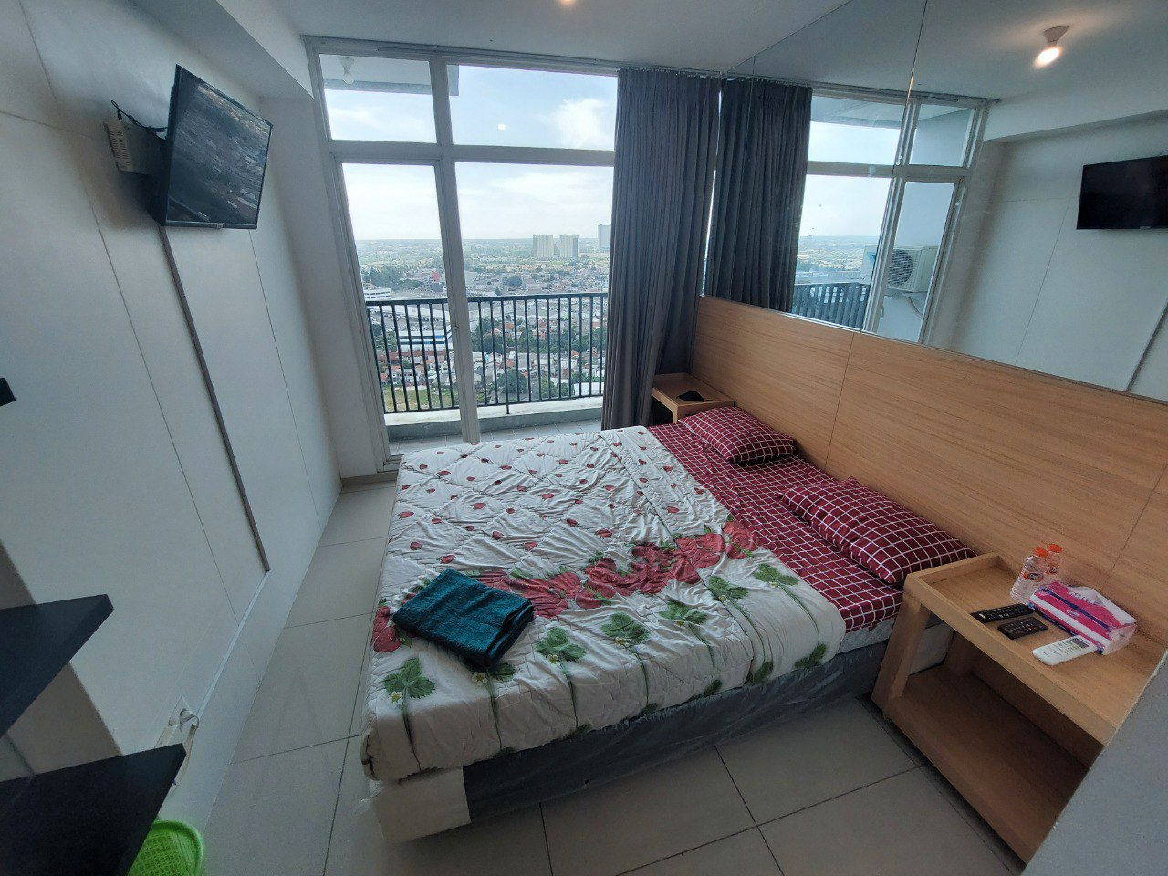 Treepark City at Flamboyan room, Tangerang