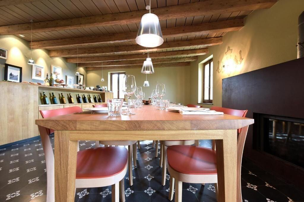 Food & Drinks 4, Chateau Rochefort, Morges