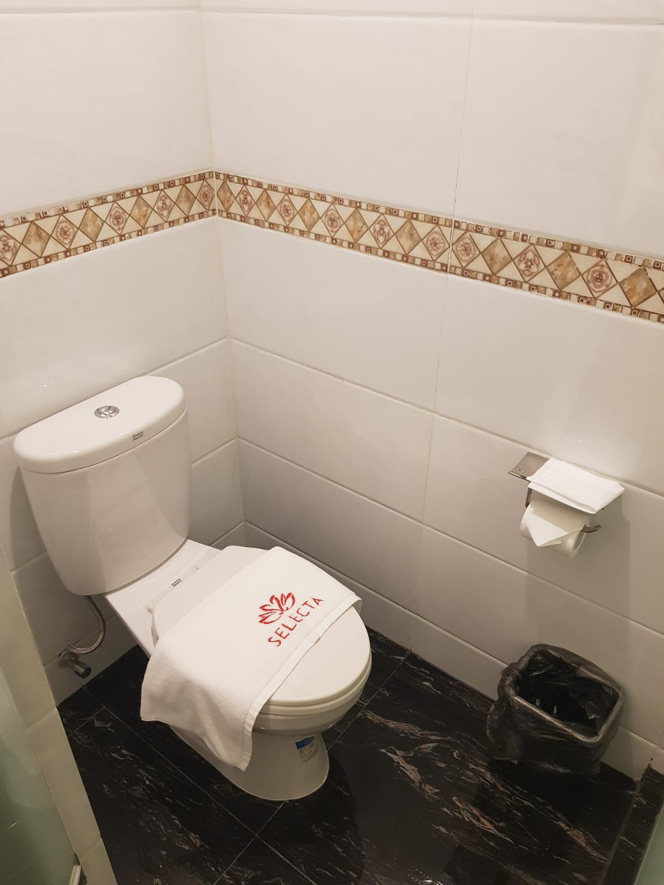 Bathroom 10