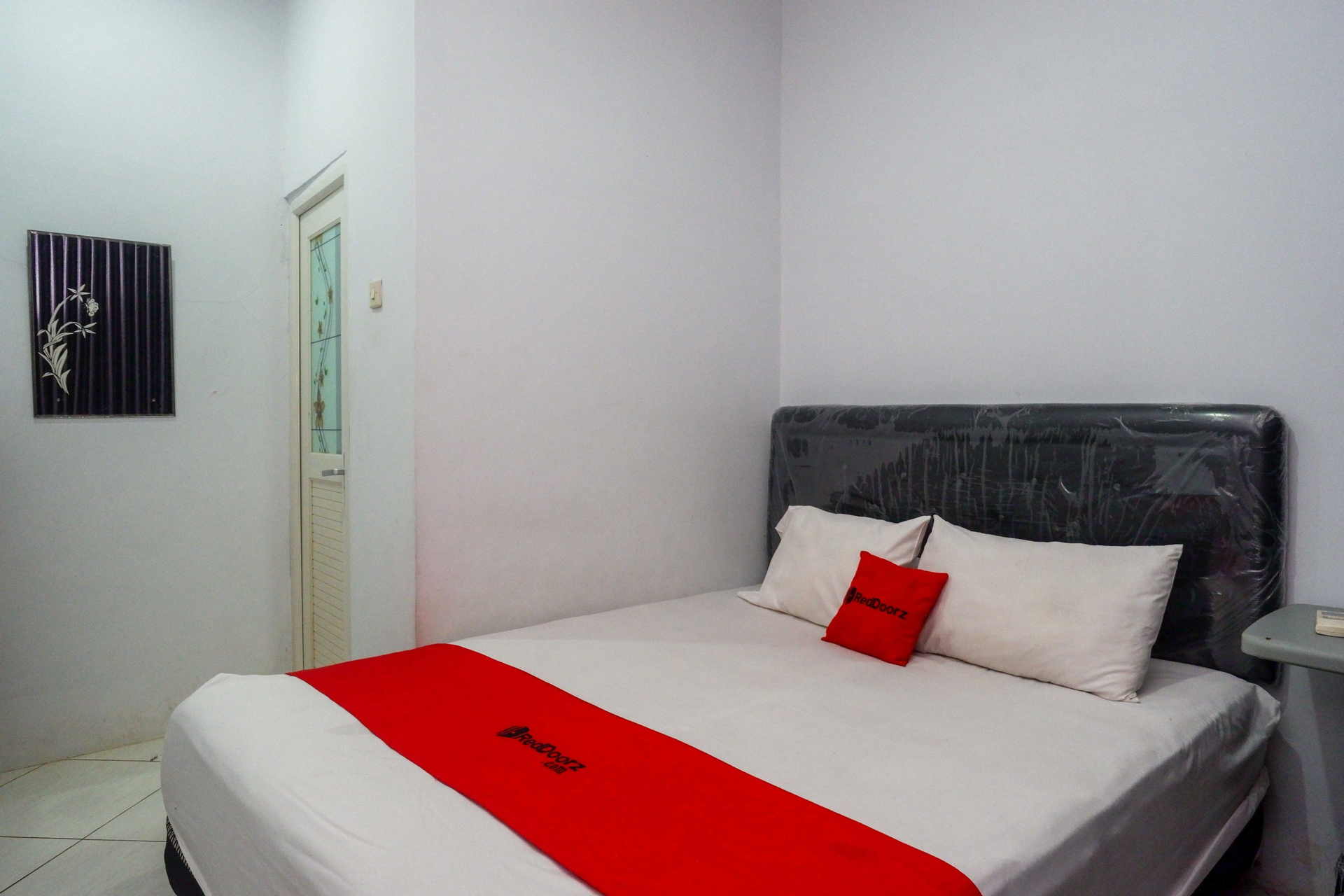 Bedroom 4, RedDoorz @ Jalan Raya Baturaden, Banyumas