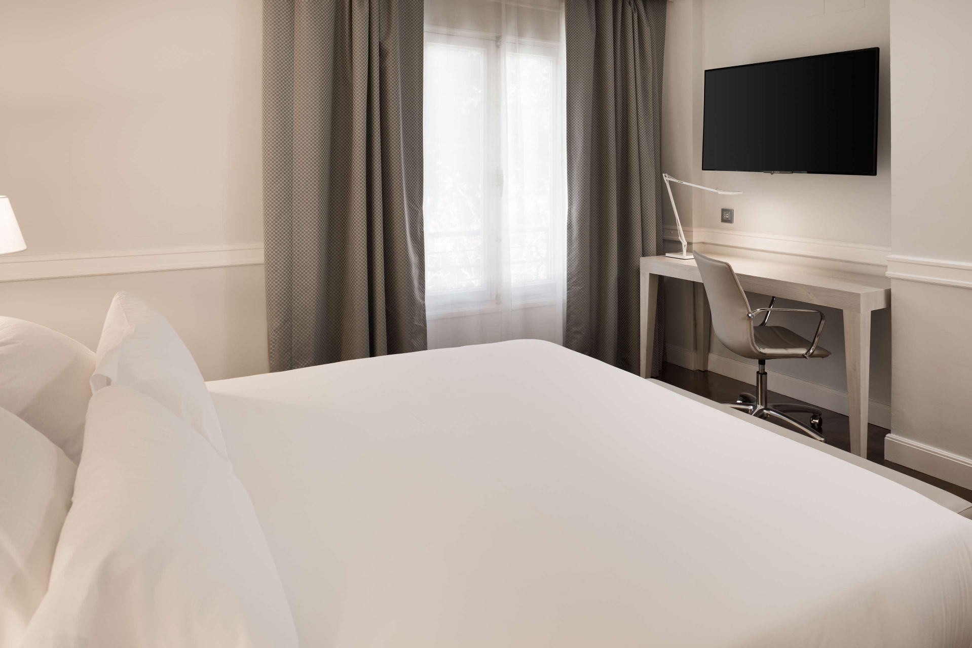 King Superior Room or Other Beds