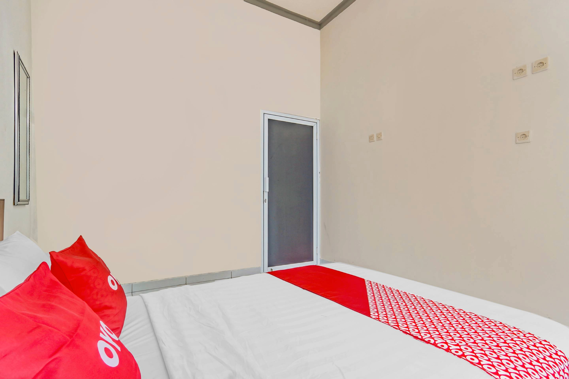 Room 9