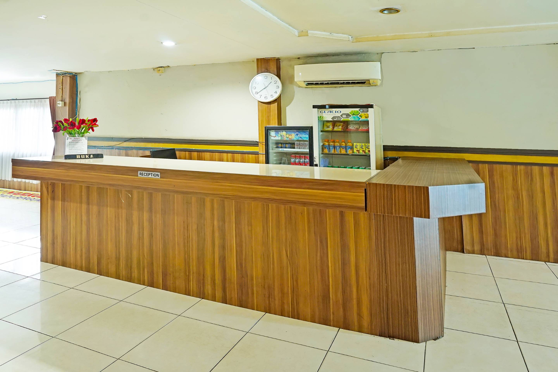 Public Area 4, OYO 90390 Hotel Rd Premium, Palembang