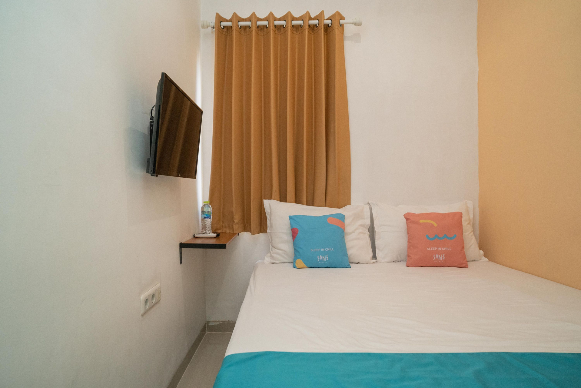 Kamar Ekonomi Queen
