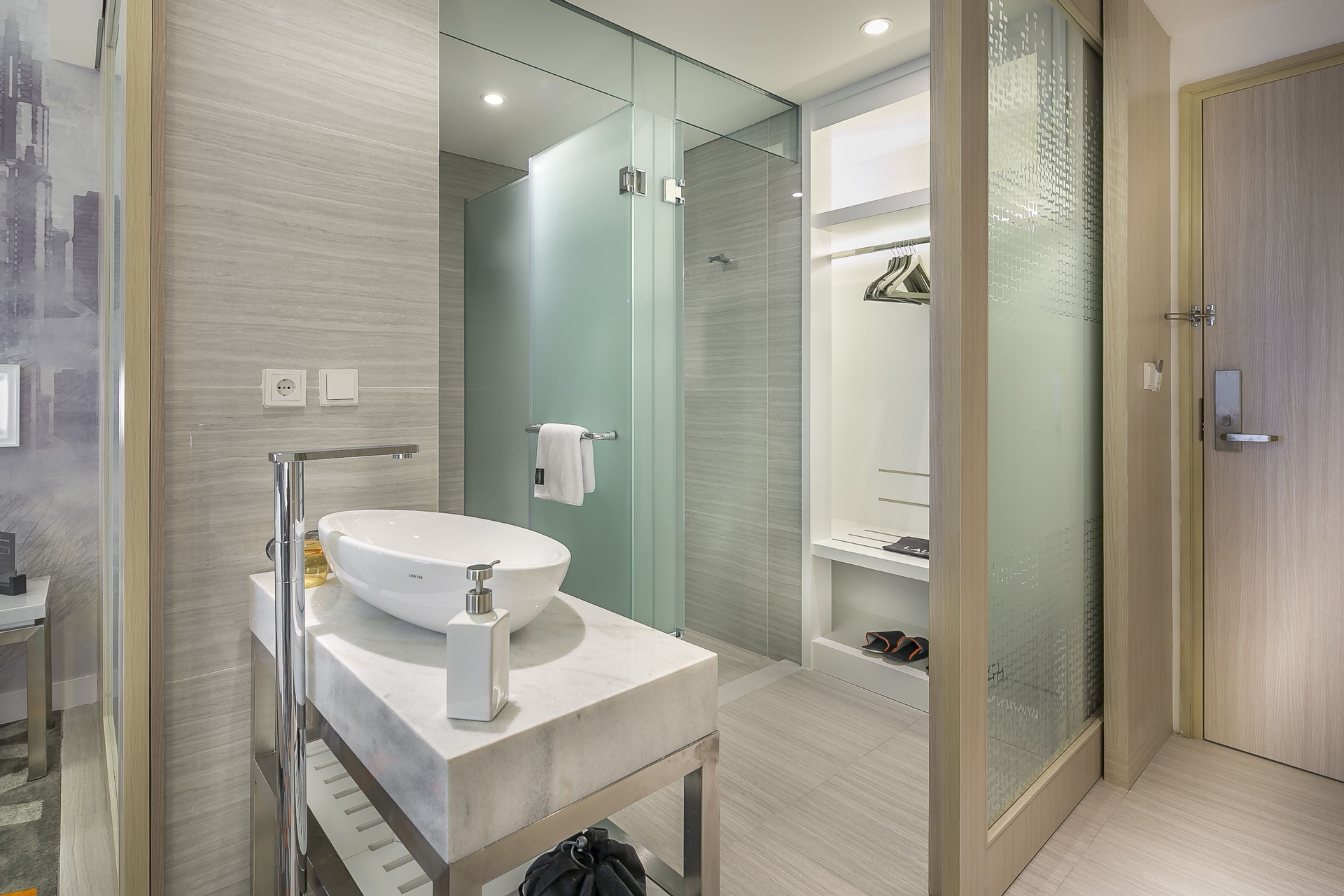 Bathroom 4