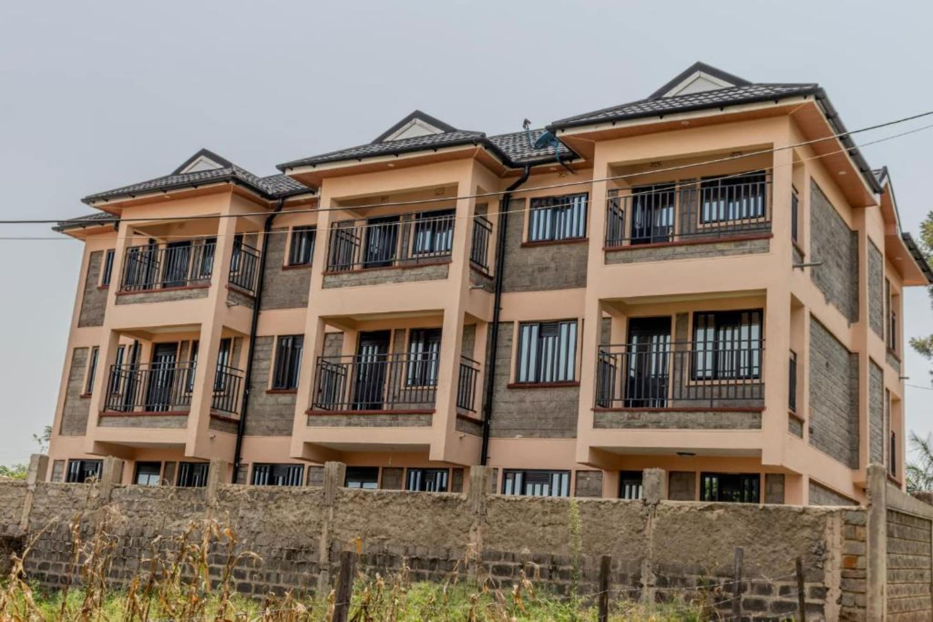 Exterior & Views 2, Samwell 210 Apartment, Kisumu West