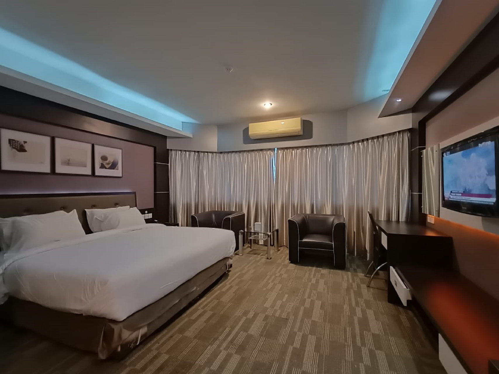 Kamar Eksekutif King atau Twin