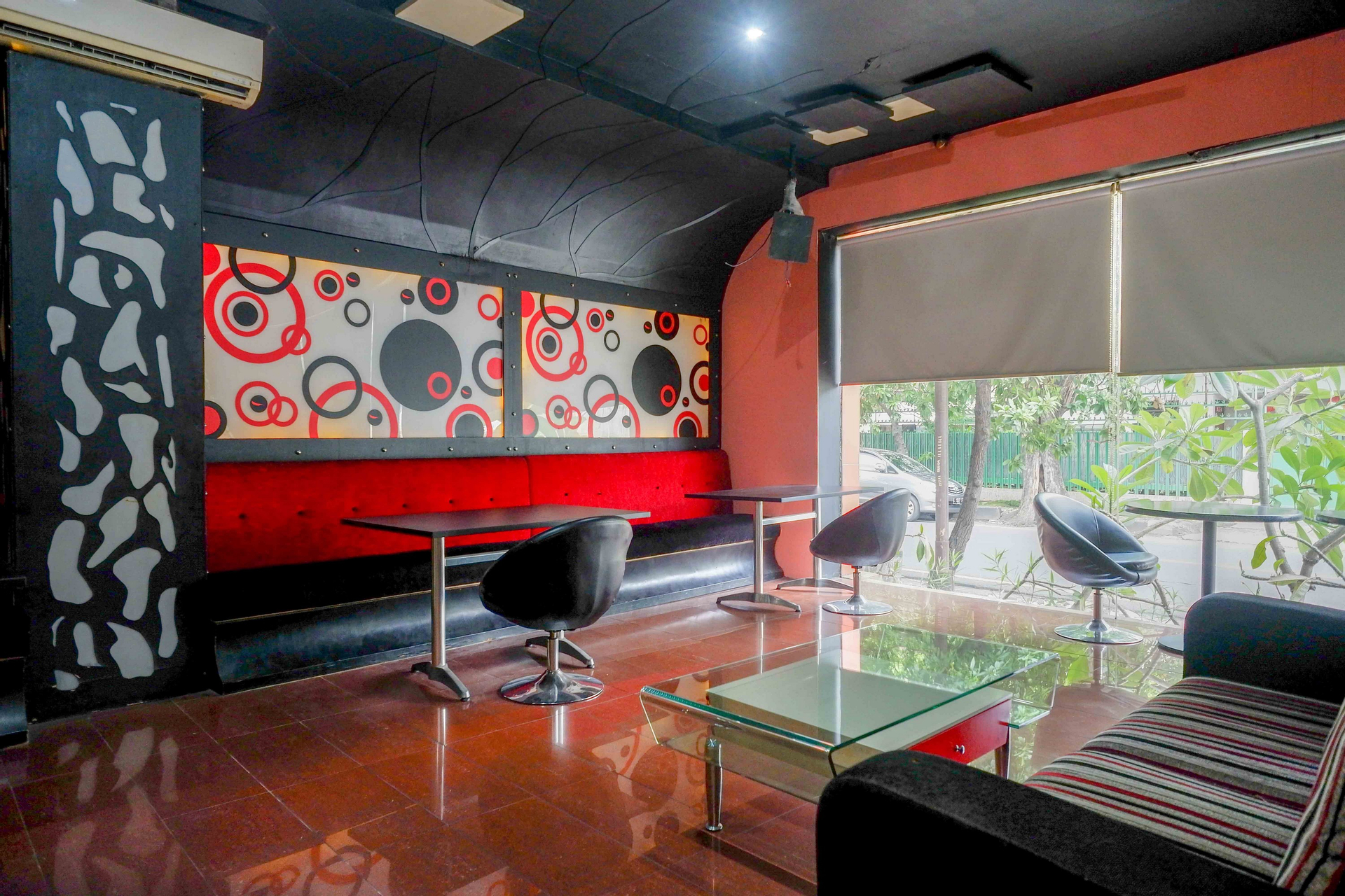 Public Area 3, Sans Hotel International Surabaya, Surabaya
