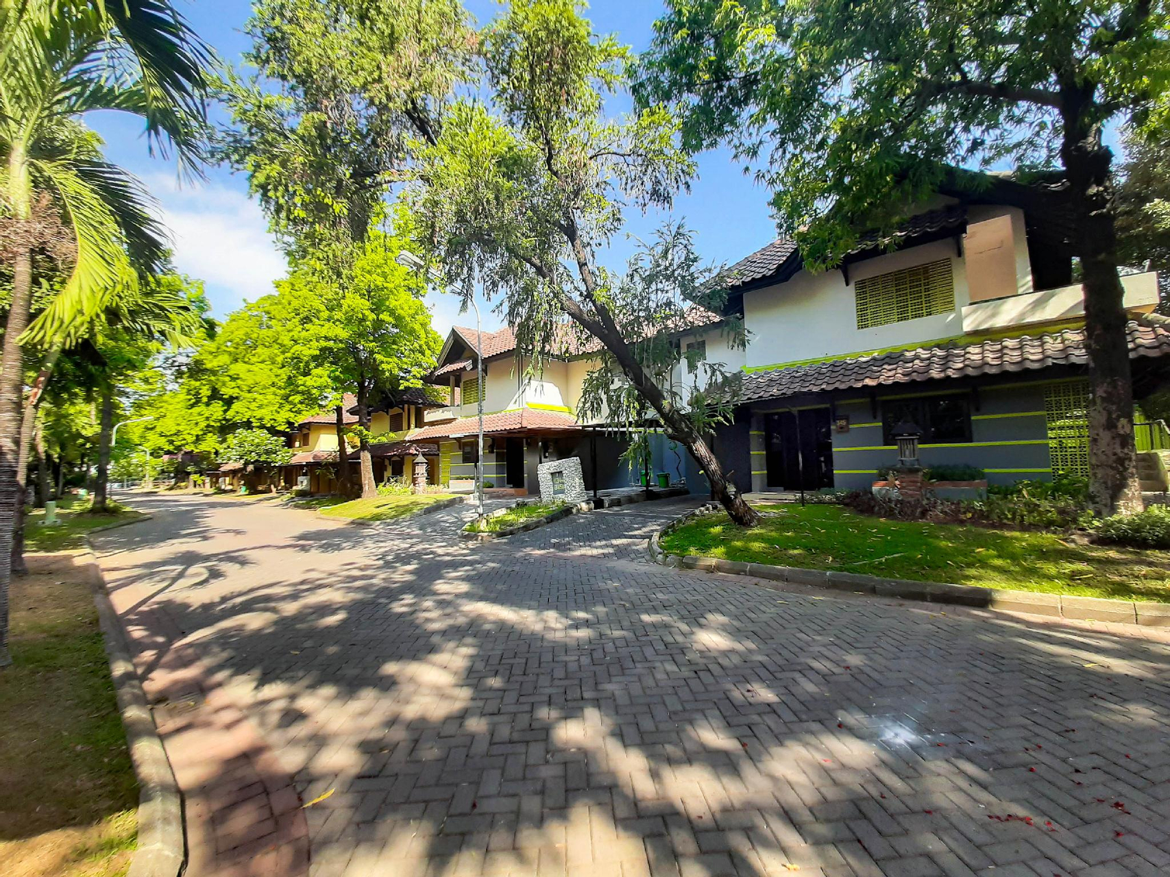 Exterior & Views 2, Whiz Residence Darmo Harapan Surabaya, Surabaya
