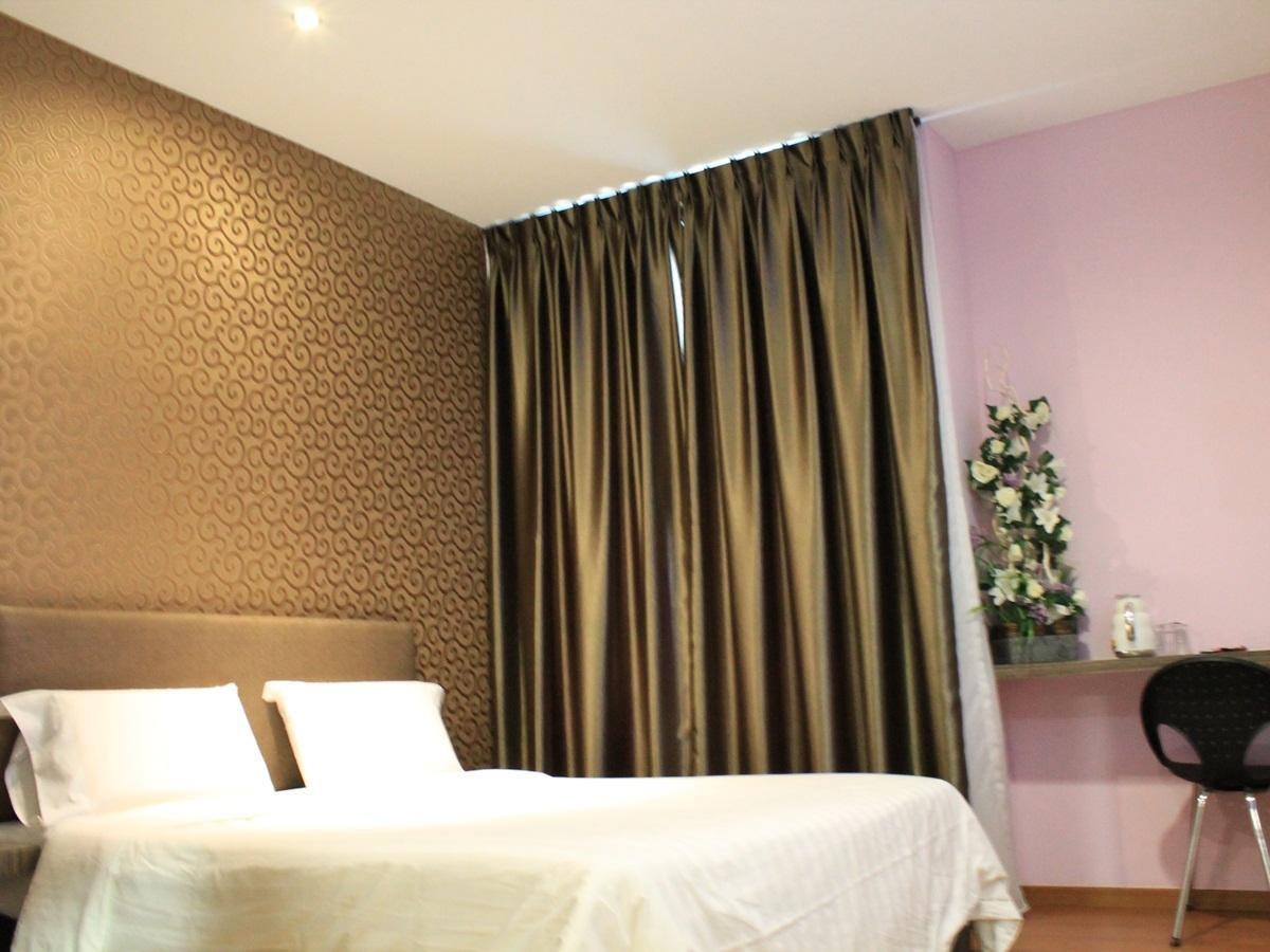 Bedroom 3, U & Me Hotel, Johor Bahru