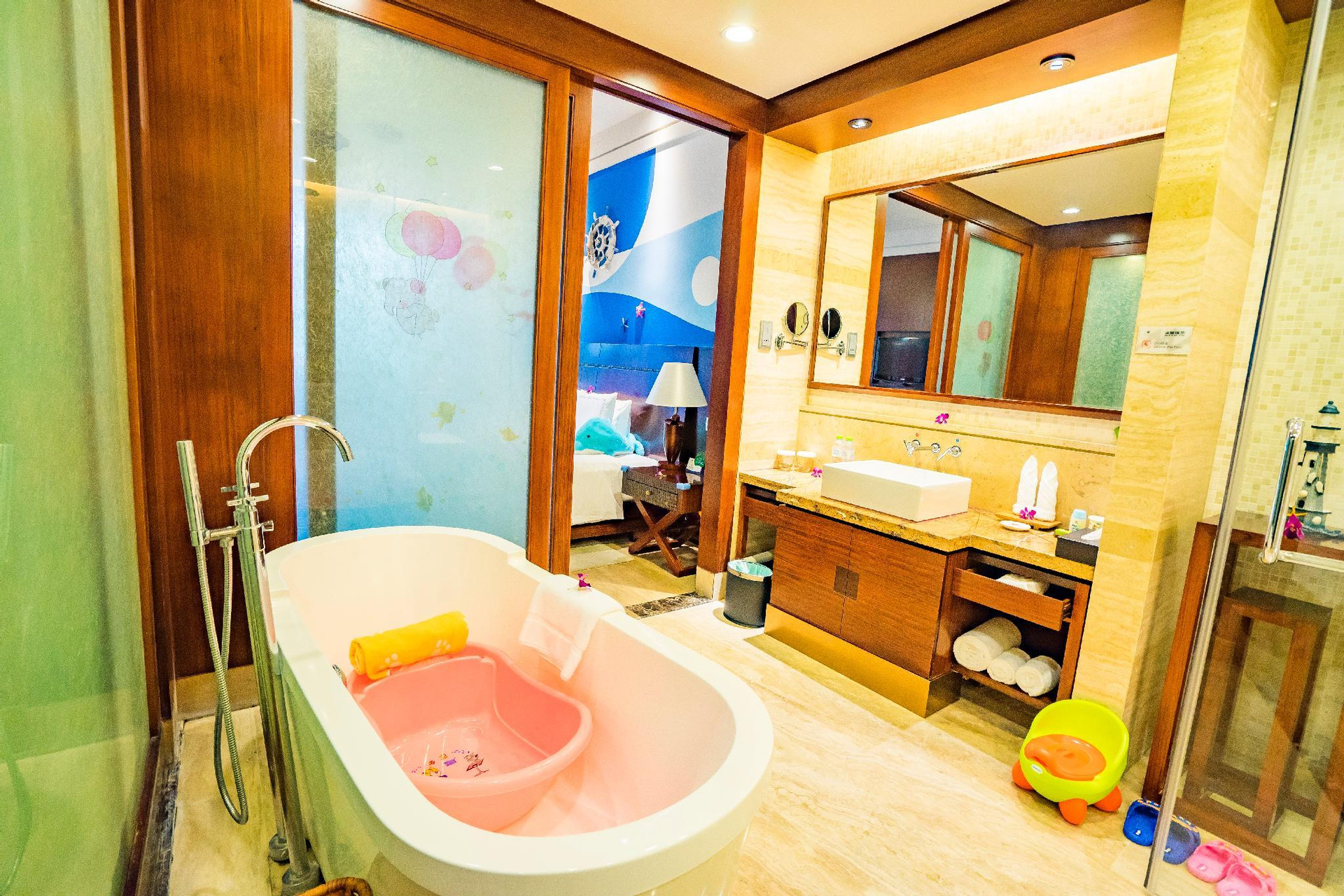 Bedroom 4, Grand Metropark Villa Resort Sanya Yalong Bay, Sanya