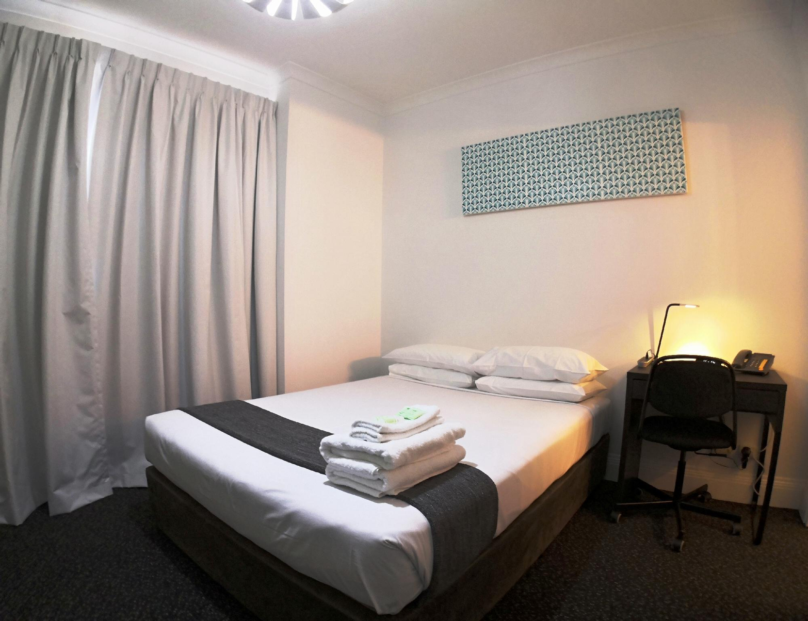 Bedroom, Criterion Hotel Perth, Perth