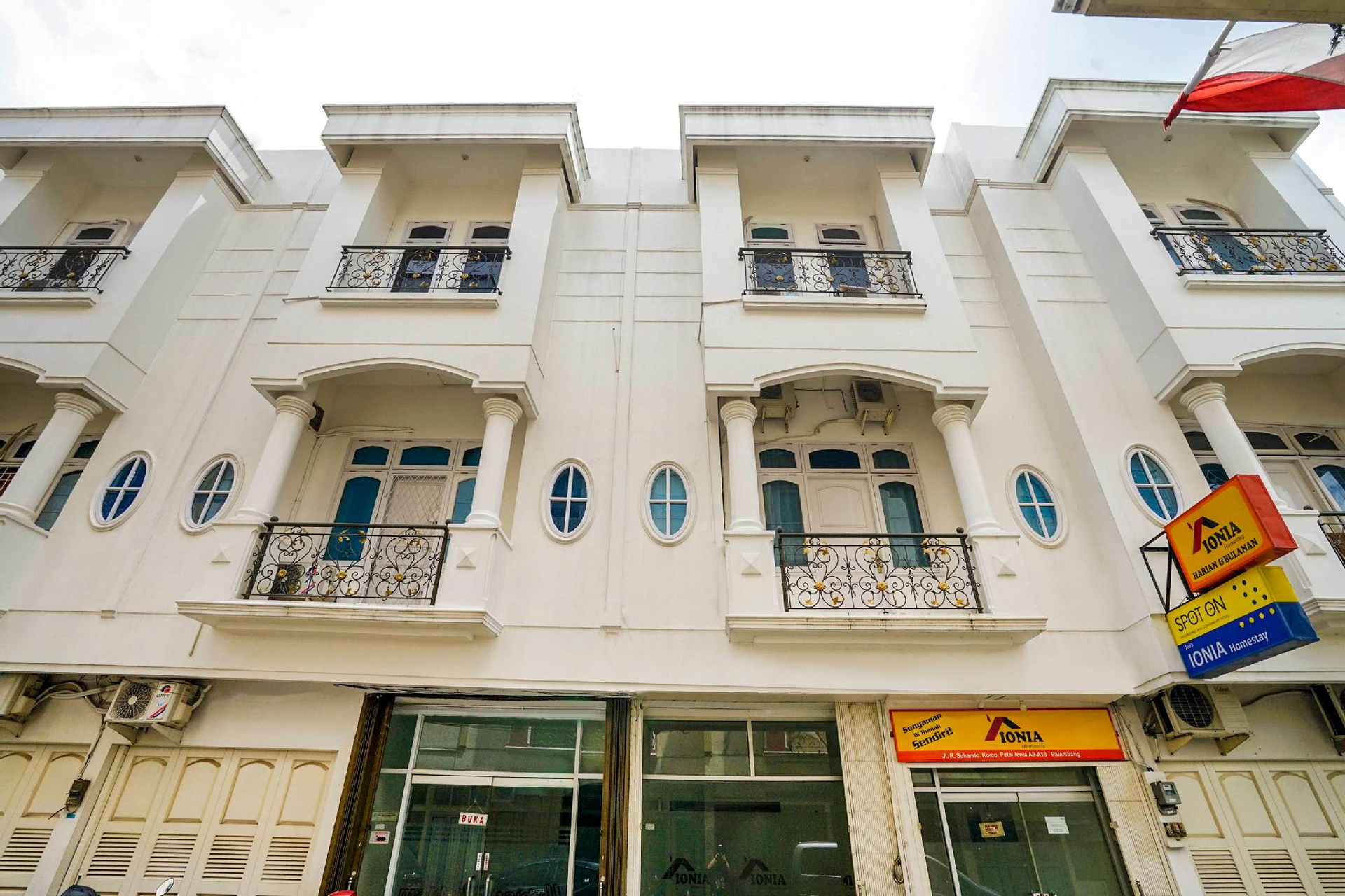 Exterior & Views 2, SPOT ON 2869 Ionia Homestay, Palembang