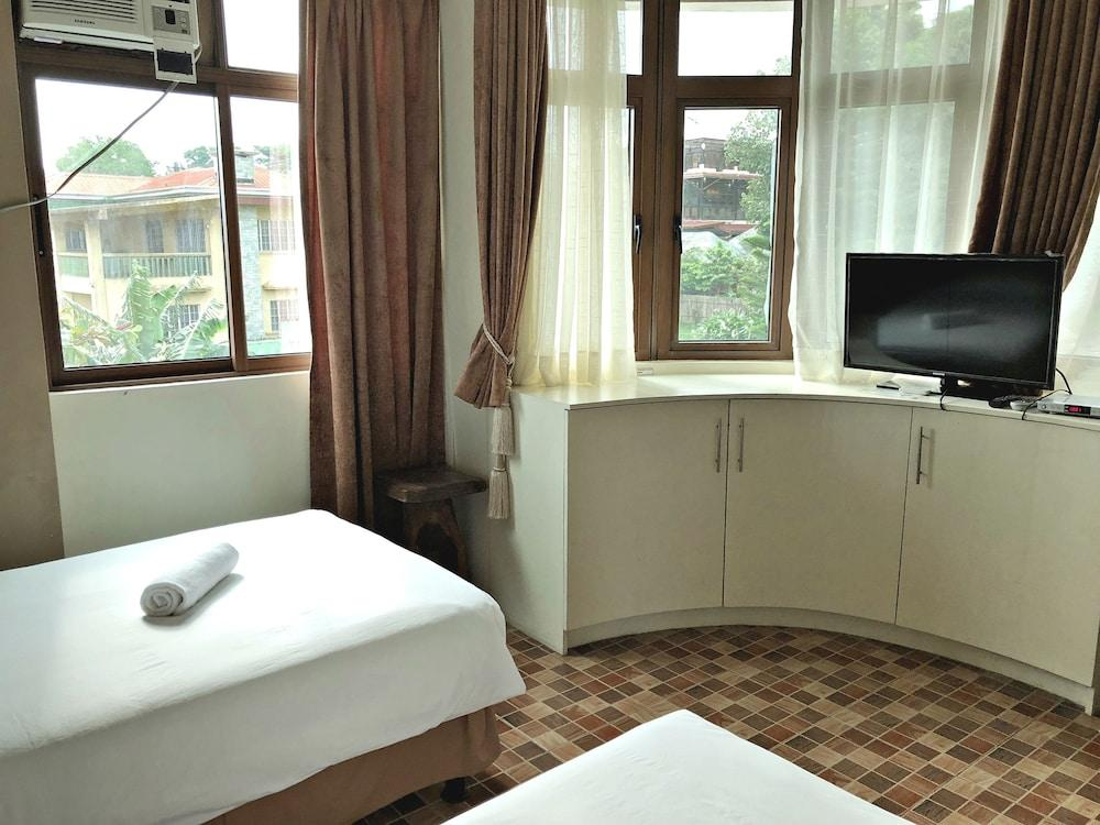 Bedroom 2, Pura Vida Resort, Tagaytay City