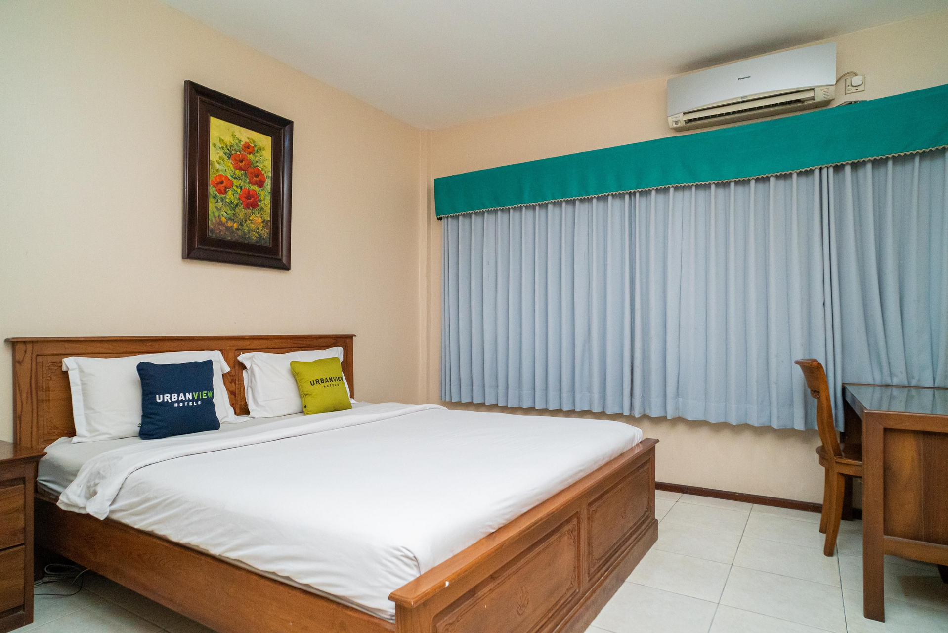 Kamar Ekonomi Queen