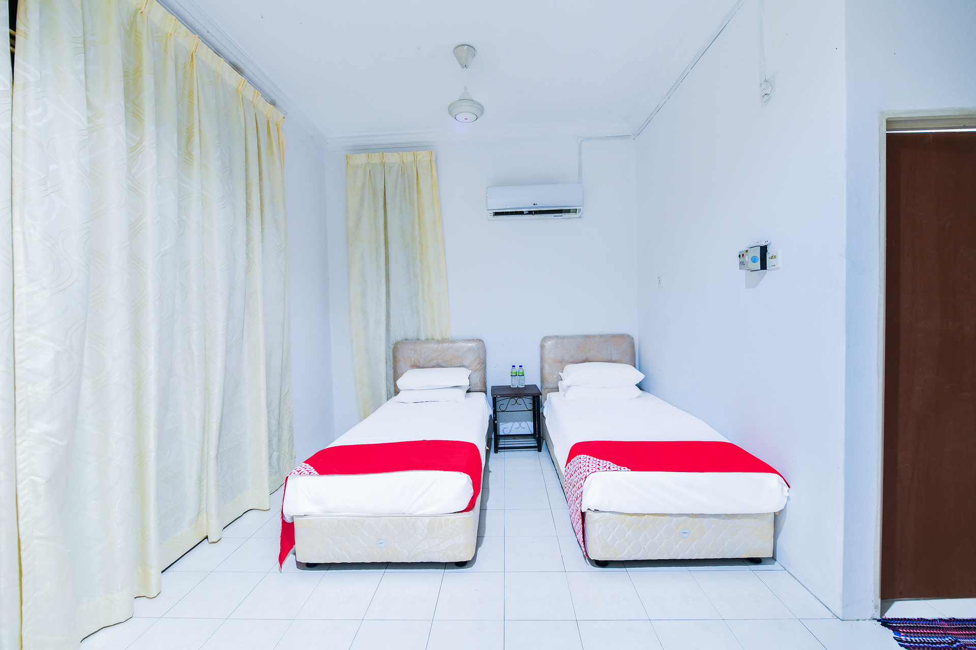 Kamar Deluks Single