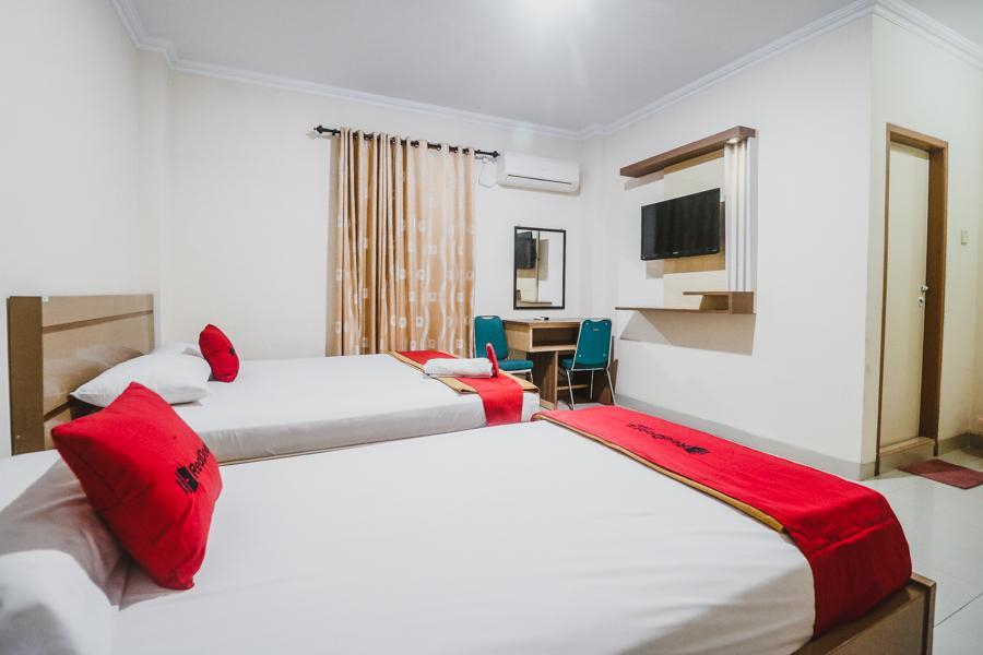 Bedroom 4, RedDoorz Plus near WTC Batanghari Mall, Jambi