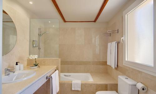 Bathroom 4, Hotel - Apartamentos Greenlife Golf, Málaga