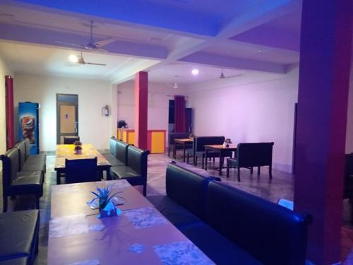 1, Hotel the Ideal, Kushinagar