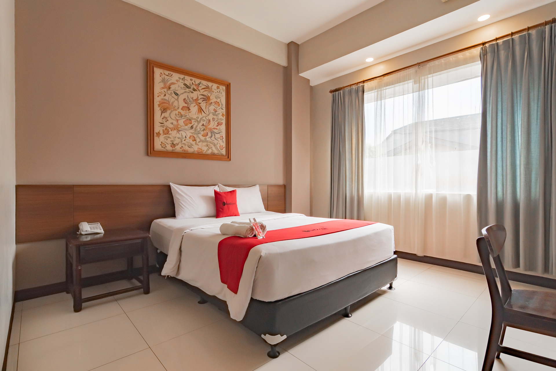 RedDoorz near Simpang Dago 2, Bandung