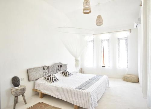 3, Lambo Homestay, Sumba Barat
