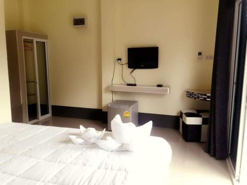 3, Lung Pod 9 resort, Pathiu