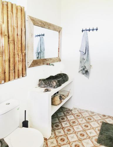 Bathroom 1, Lambo Homestay, Sumba Barat