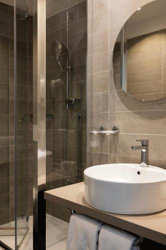 Bathroom, Hotel Alexandra, Locarno