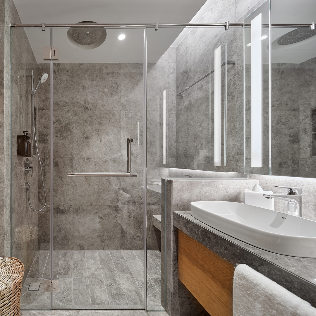 Bathroom 9