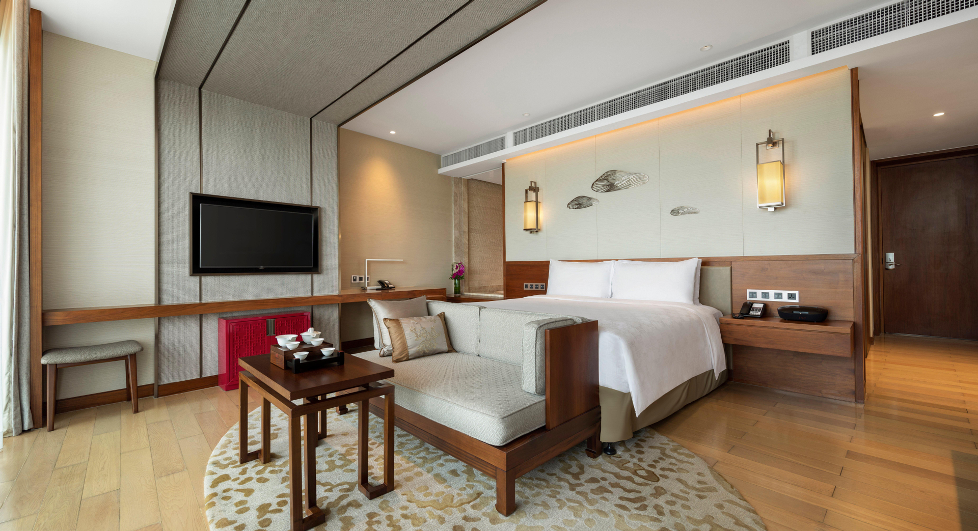 Room 8