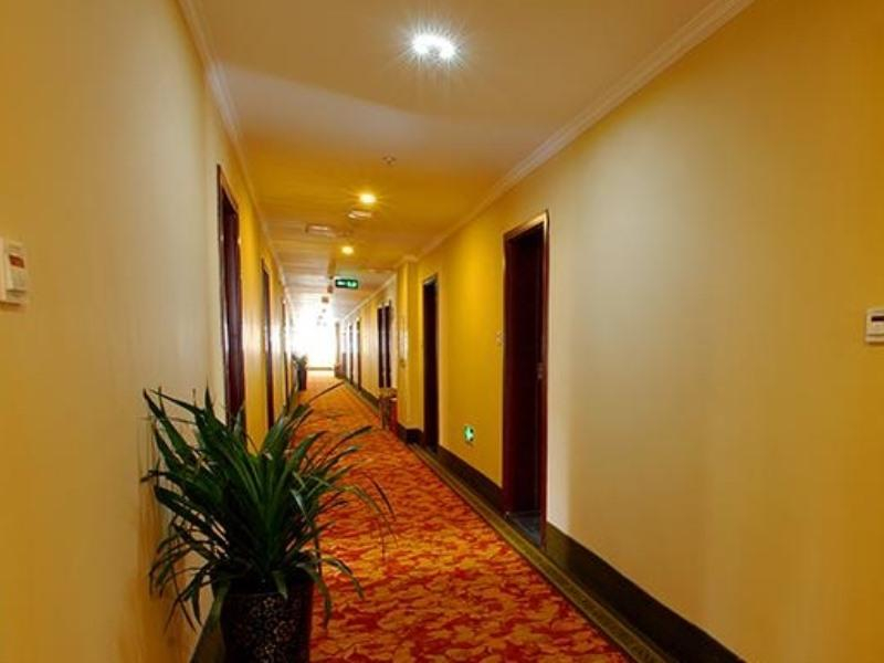 Public Area 5, GreenTree Inn Zhenjiang Jiangsu Science and Technology university Youth Square Express Hotel, Zhenjiang