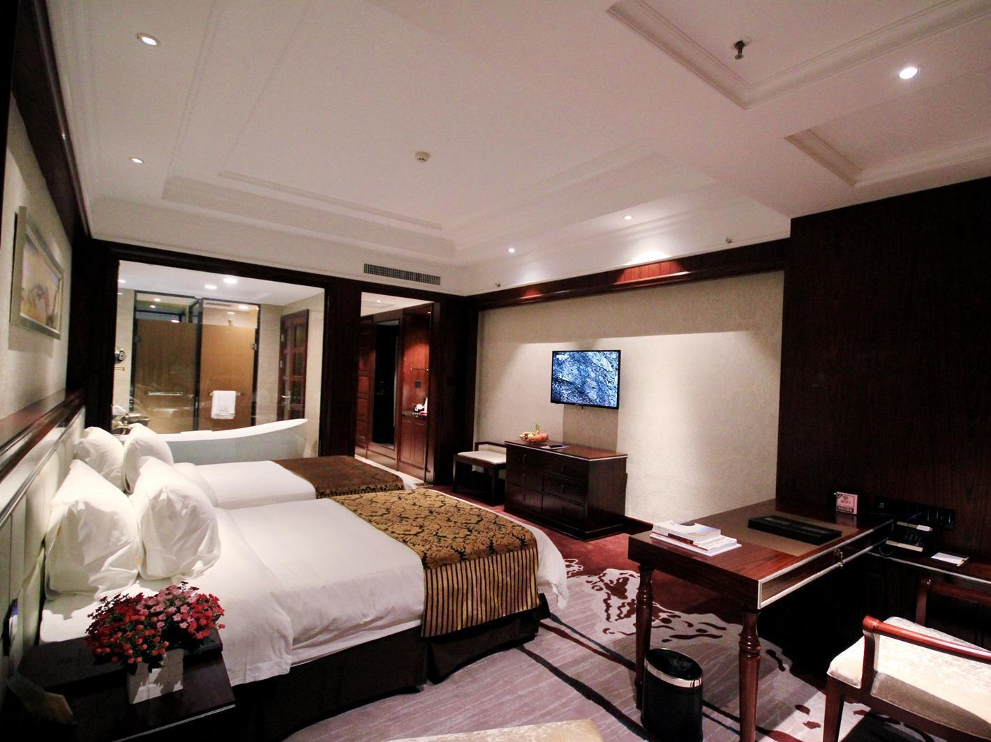 Bedroom 2, Chateau Star Sea Hotel, Zhanjiang