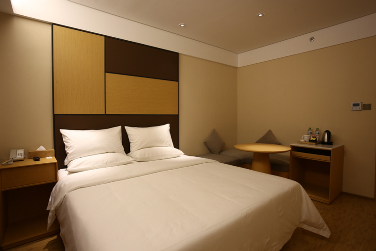 Bedroom, JI Hotel Sanya Dadonghai, Sanya