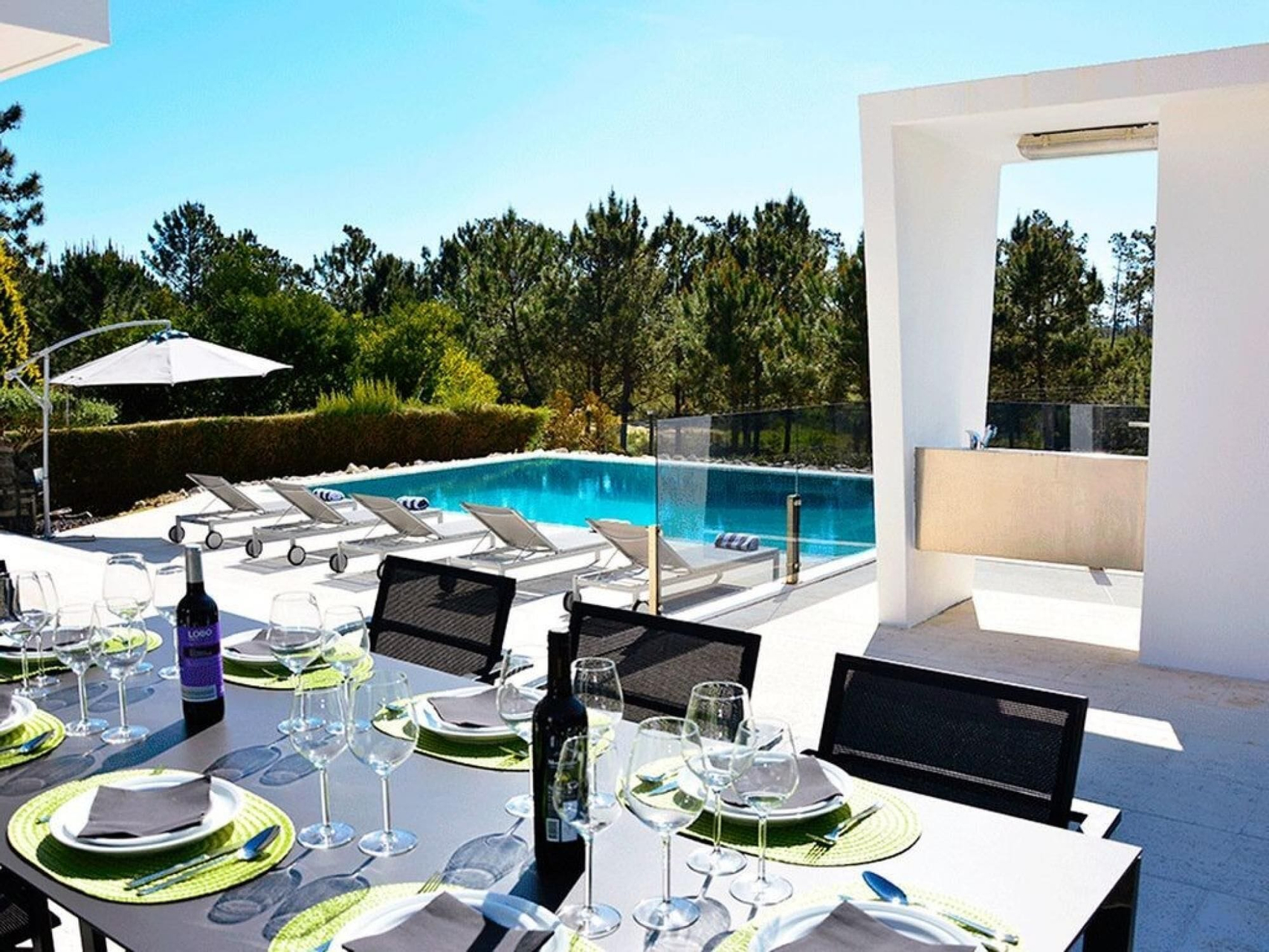 Food & Drinks, Villa Morena AL in Herdade da Aroeira, Almada