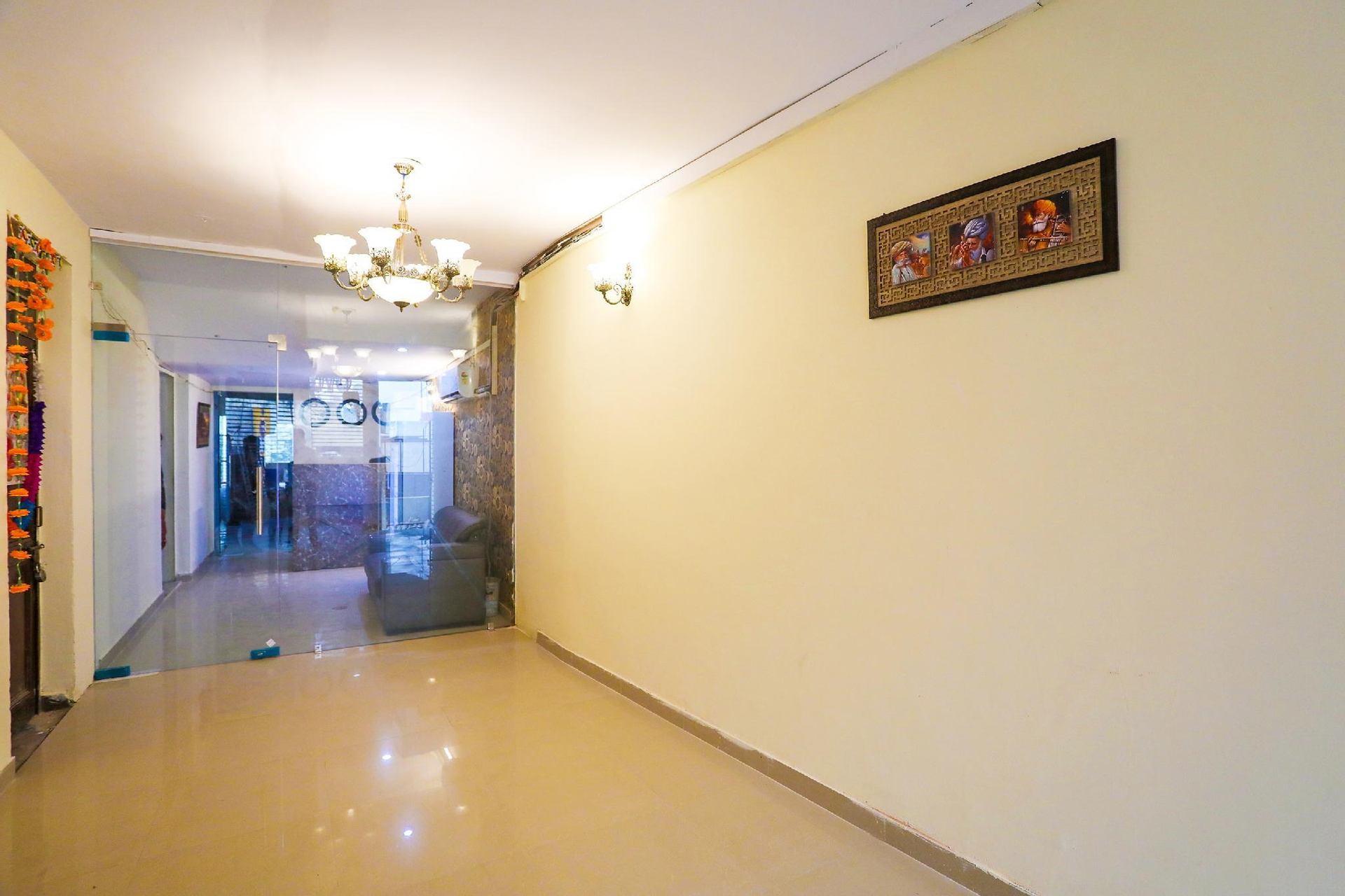 Public Area 5, OYO 61439 Hotel Lazeeno, Faridabad