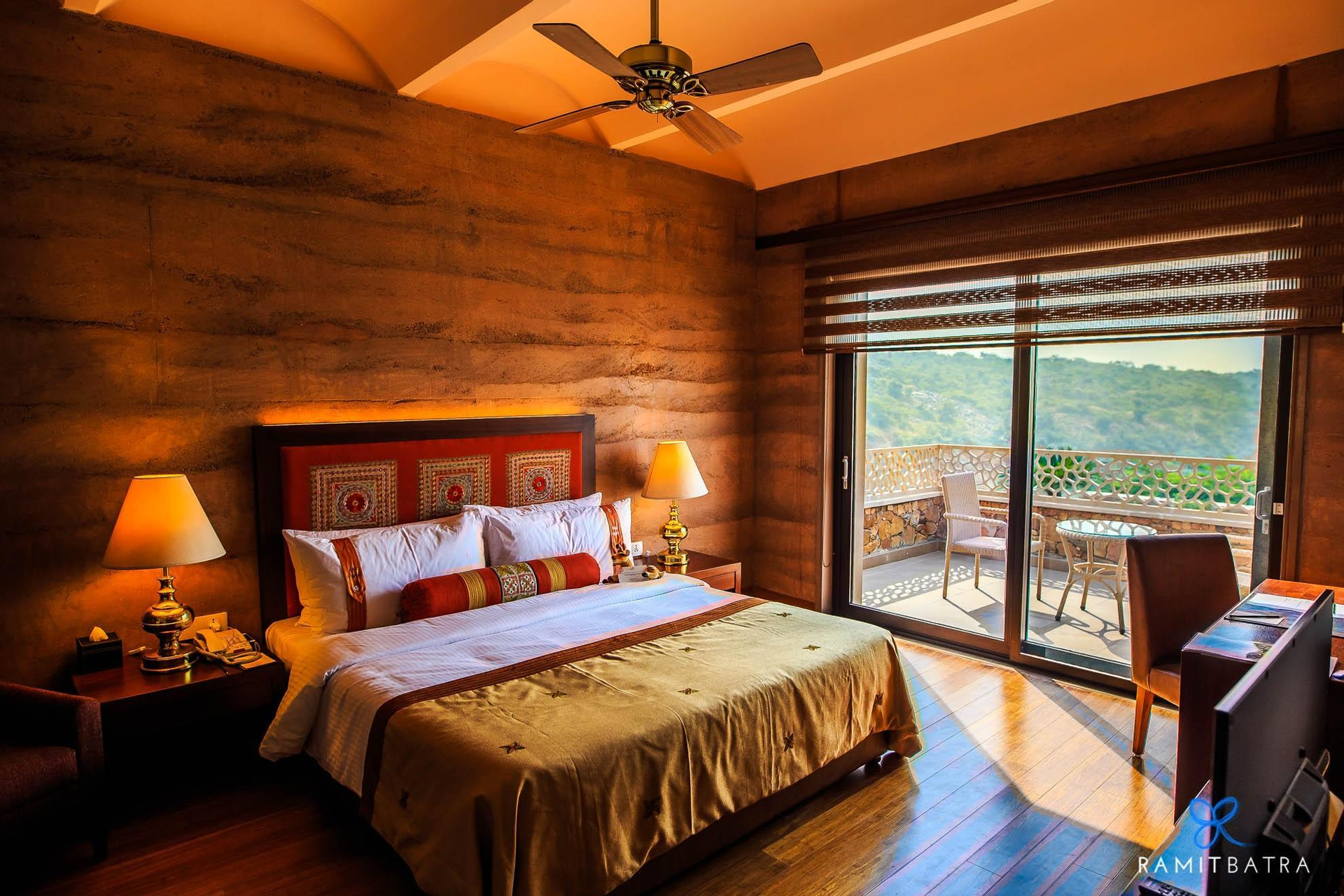 Bedroom, The Lalit Mangar, Faridabad