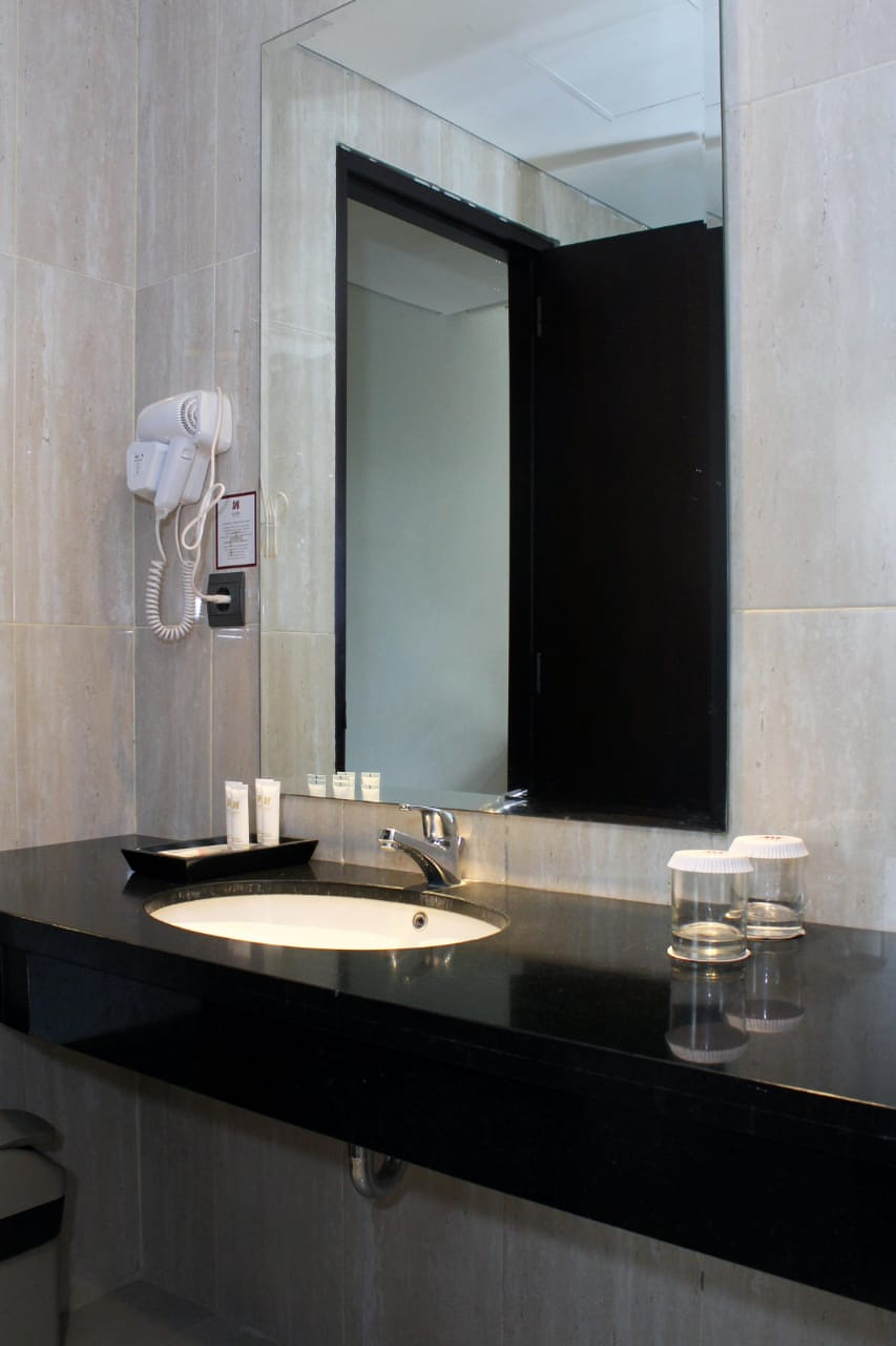 Bathroom 4