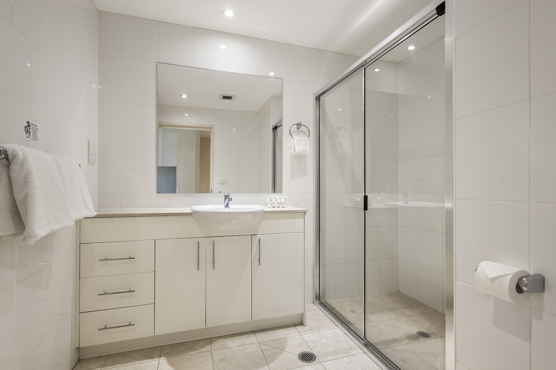 Bathroom 15