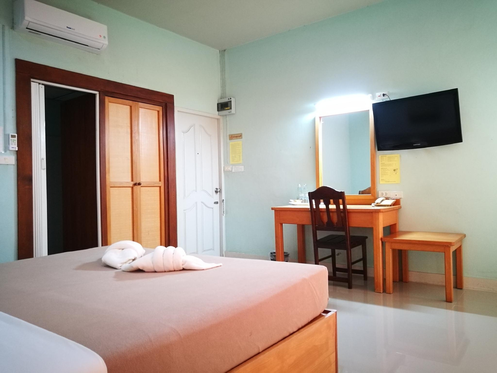Bedroom 2, O.K. Hotel, Muang Chumphon