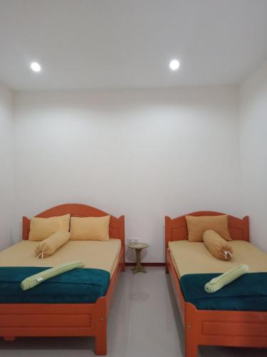 2, Riung Guesthouse, Ngada