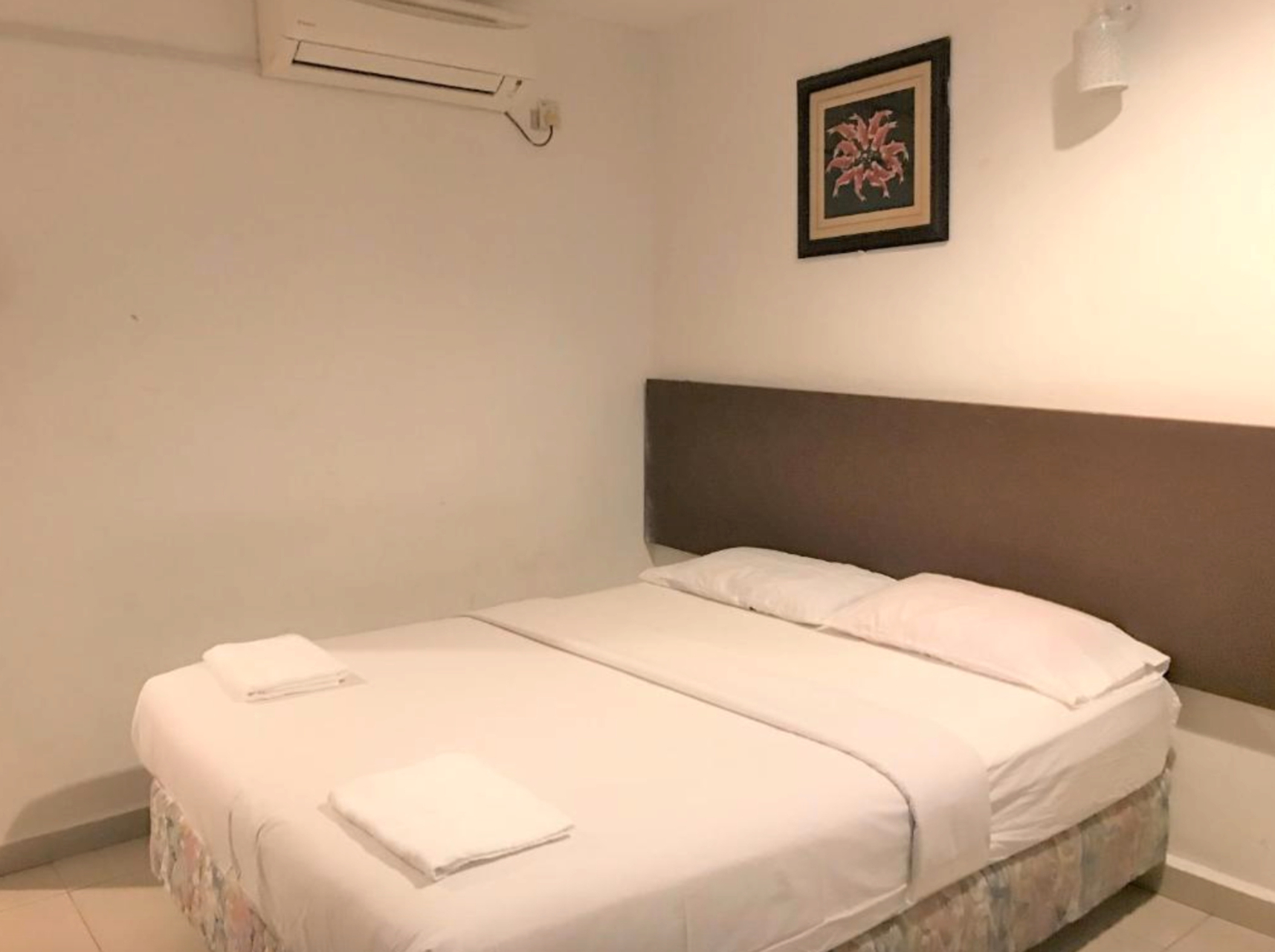 Bedroom 5, OYO 90494 Sam Huat Hotel, Pontian