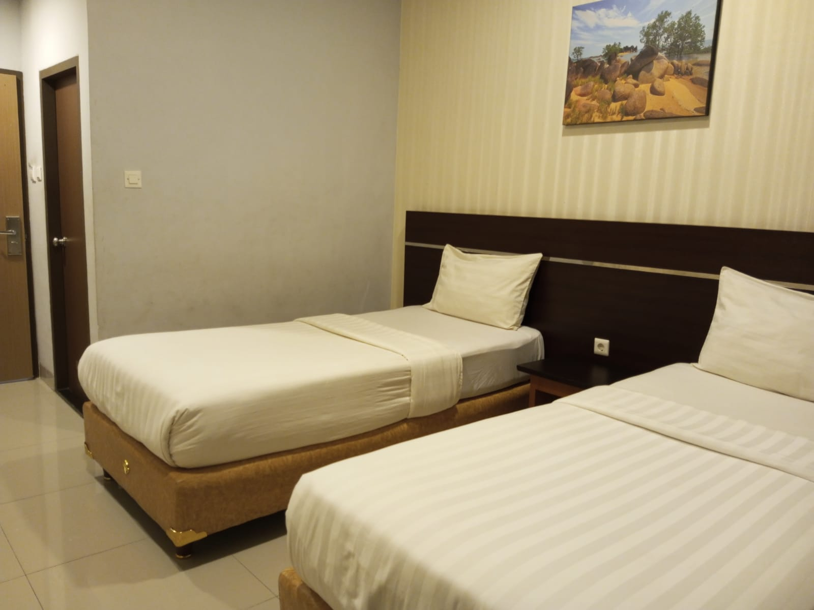 Bedroom 3, Grand Wisata Hotel, Sambas